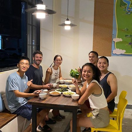 Pomelo Hostel Xingping Яншо Экстерьер фото