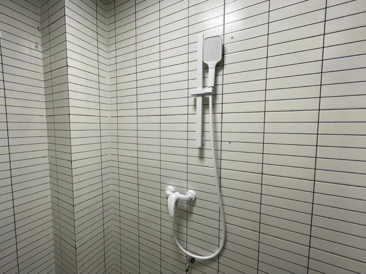 Pomelo Hostel Xingping Яншо Экстерьер фото