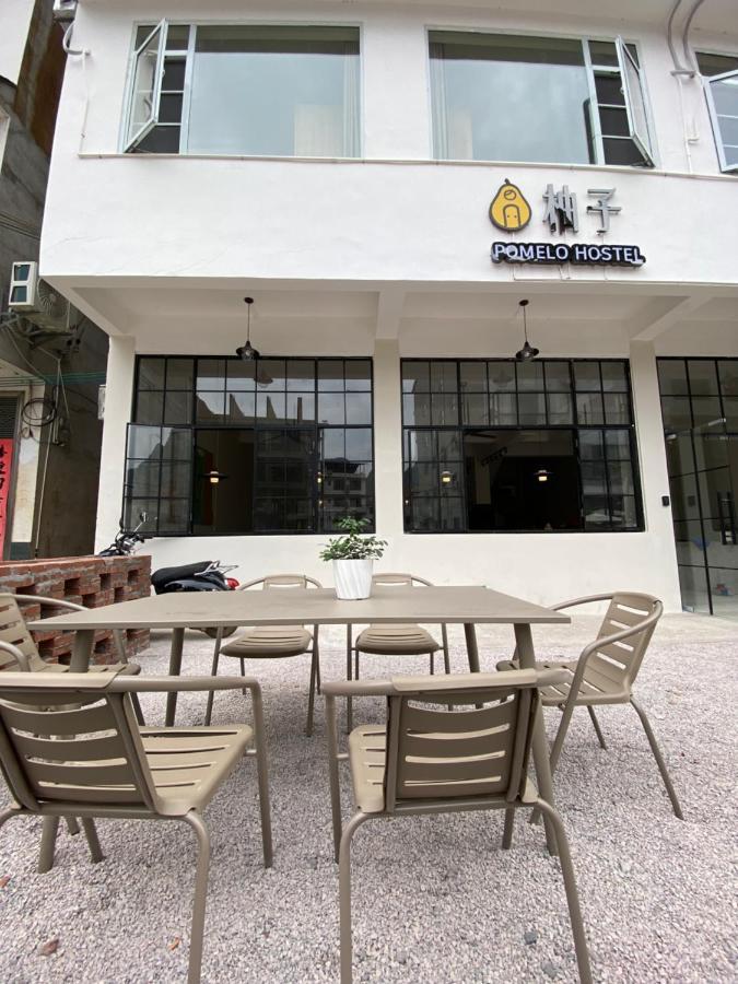 Pomelo Hostel Xingping Яншо Экстерьер фото